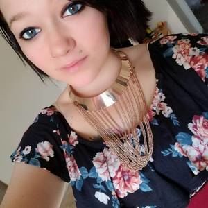 Meet your Posher, Caitlyn